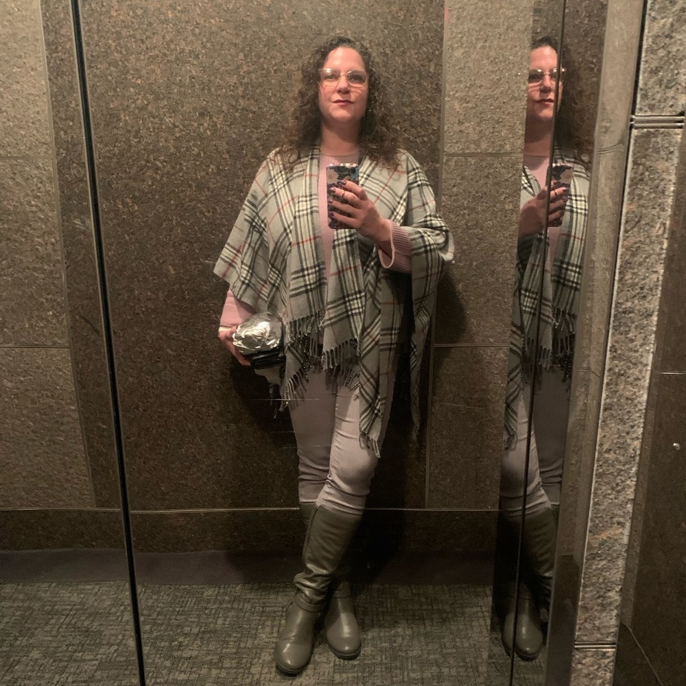 Meet your Posher, Marisa